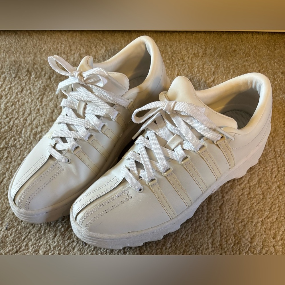 K-Swiss White Women's Sneakers - RARE FIND!!👀 - Picture 8 of 10